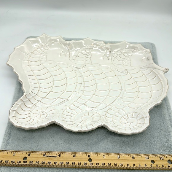 Seahorses Figural Embossed Terracotta/Ceramic Serving Plate/Platter - Picture 1 of 6